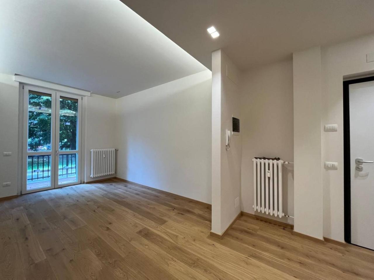 appartamento in vendita a Milano in zona Vigentino