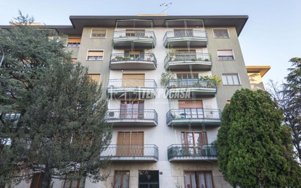 appartamento in vendita a Milano in zona Precotto