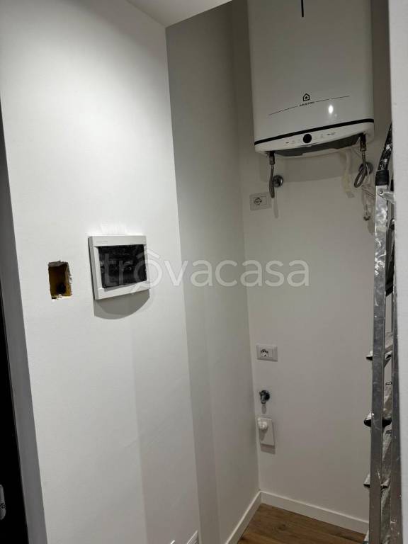 appartamento in vendita a Milano in zona Barona