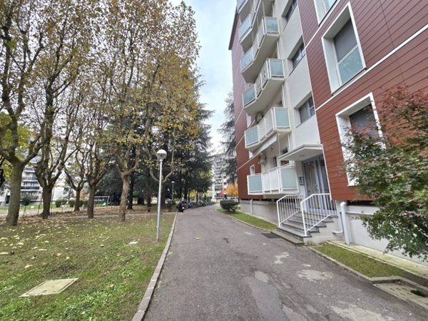 appartamento in vendita a Milano in zona Forlanini
