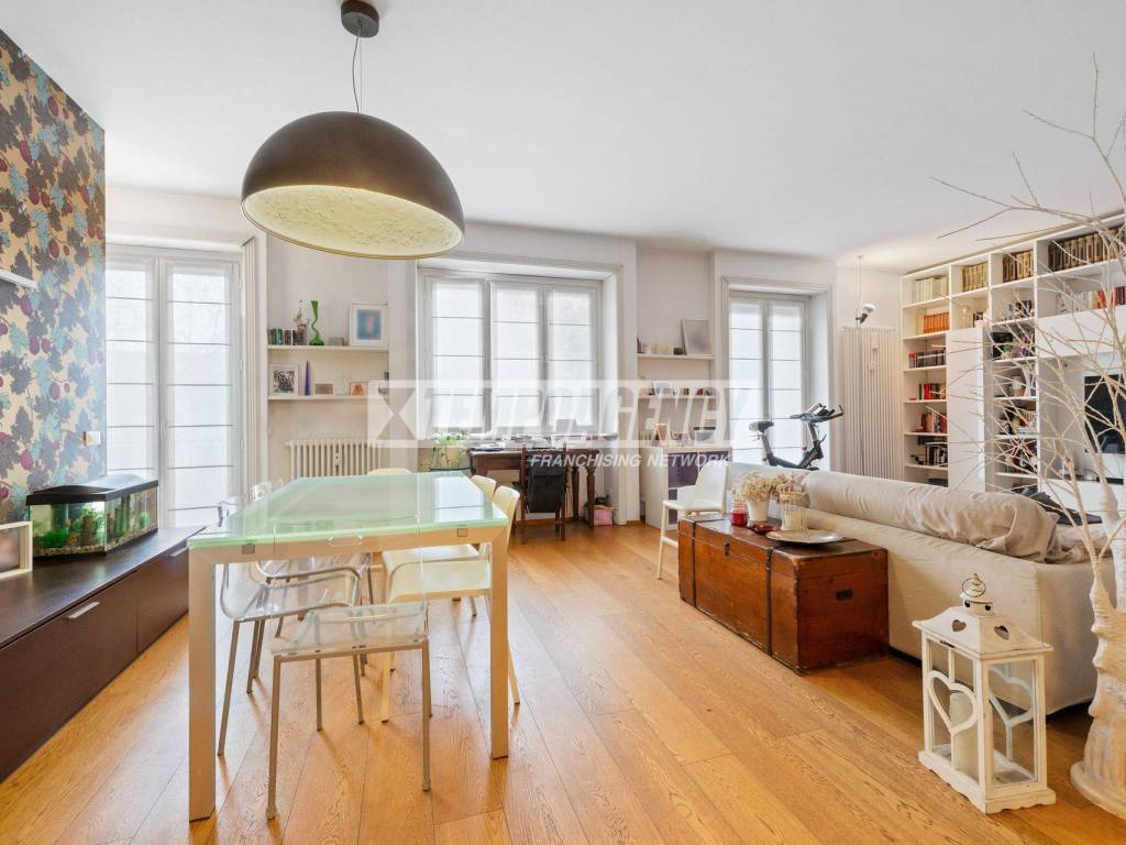 appartamento in vendita a Milano in zona Città Studi
