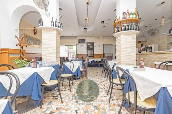 negozio in vendita a Milano in zona San Cristoforo