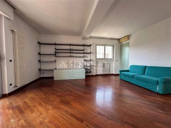 appartamento in vendita a Milano in zona Corvetto