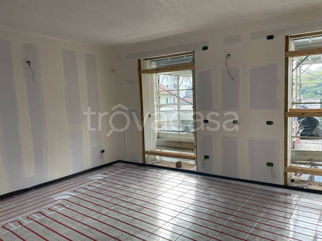 appartamento in vendita a Milano in zona Ghisolfa