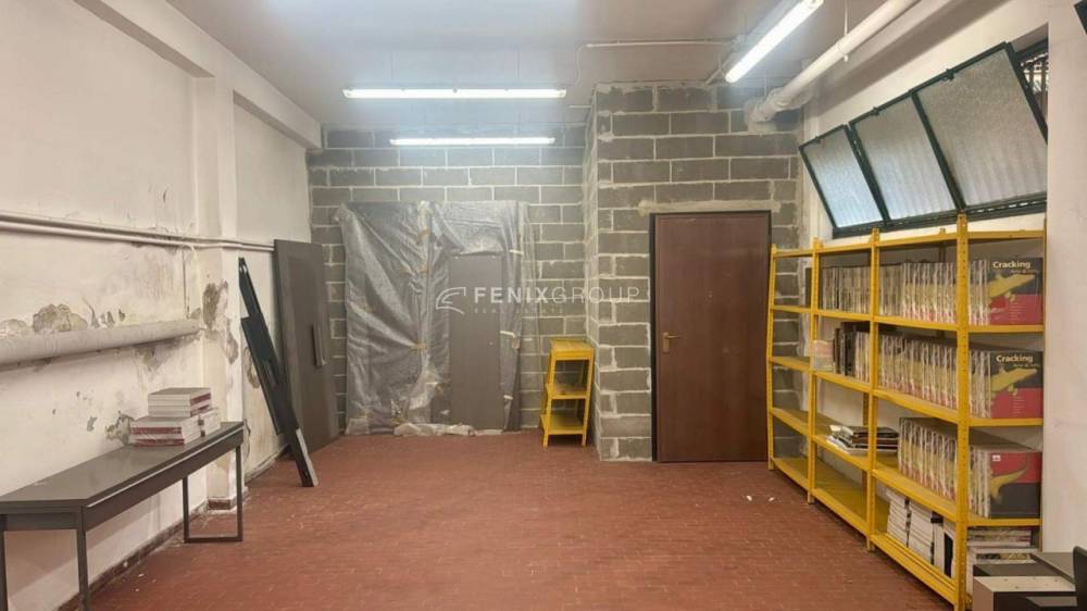 negozio in vendita a Milano in zona Porta Romana