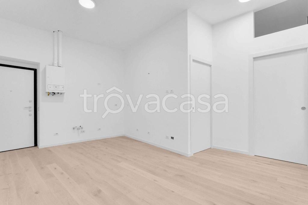 appartamento in vendita a Milano in zona Famagosta