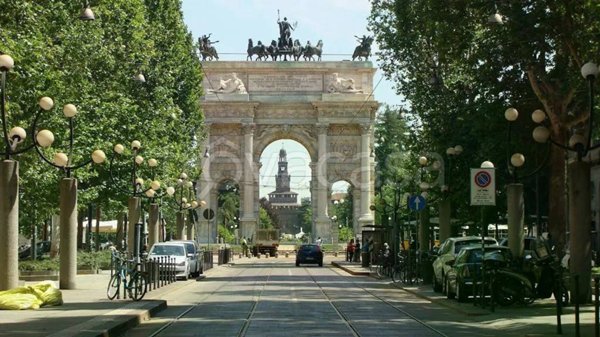 appartamento in vendita a Milano in zona Sempione