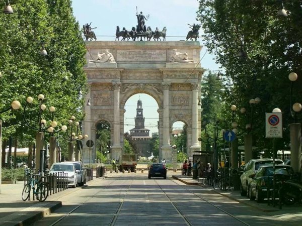appartamento in vendita a Milano in zona Sempione