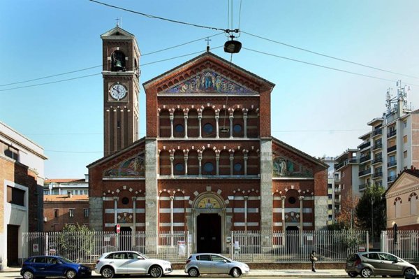 appartamento in vendita a Milano in zona Bocconi