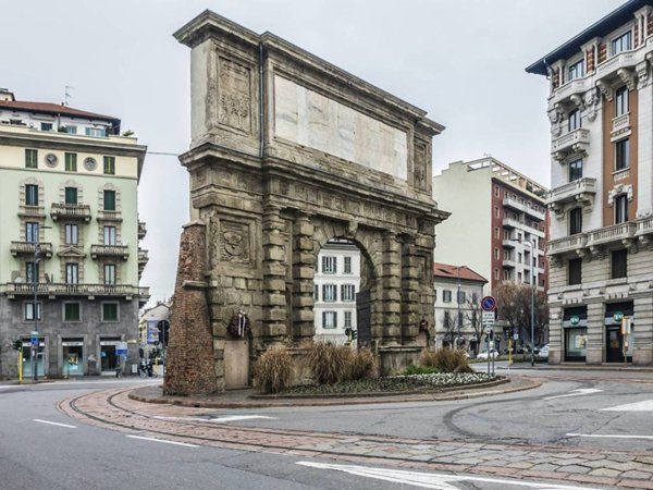 appartamento in vendita a Milano in zona Guastalla