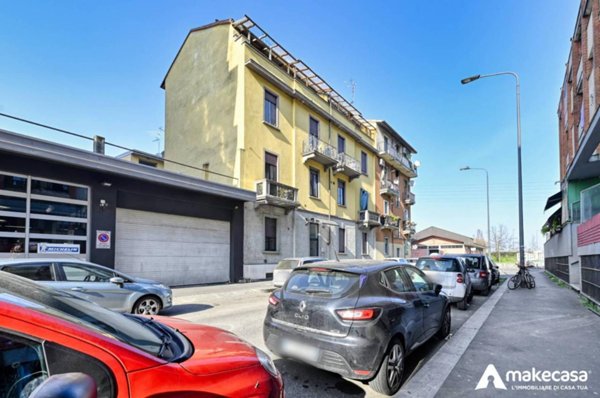 appartamento in vendita a Milano in zona Rogoredo