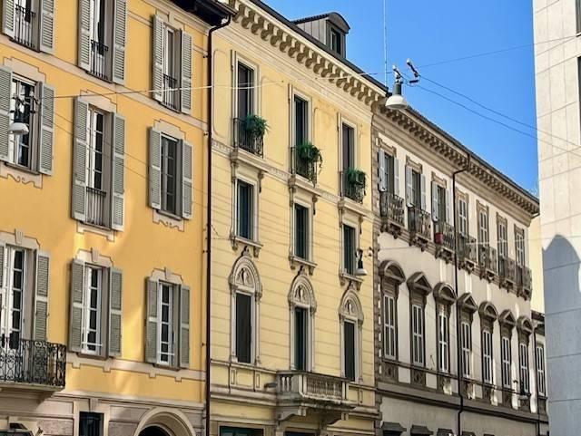 appartamento in vendita a Milano in zona Cadorna