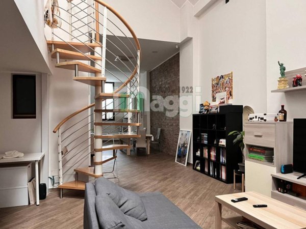casa indipendente in vendita a Milano in zona Dergano