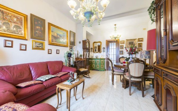 appartamento in vendita a Milano in zona Lorenteggio