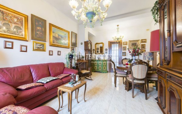 appartamento in vendita a Milano in zona Lorenteggio