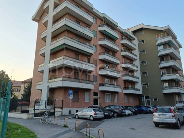 appartamento in vendita a Milano in zona Chiesa Rossa