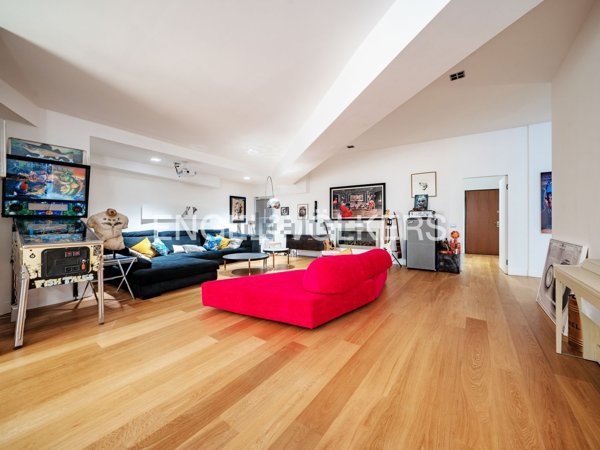appartamento in vendita a Milano in zona Guastalla