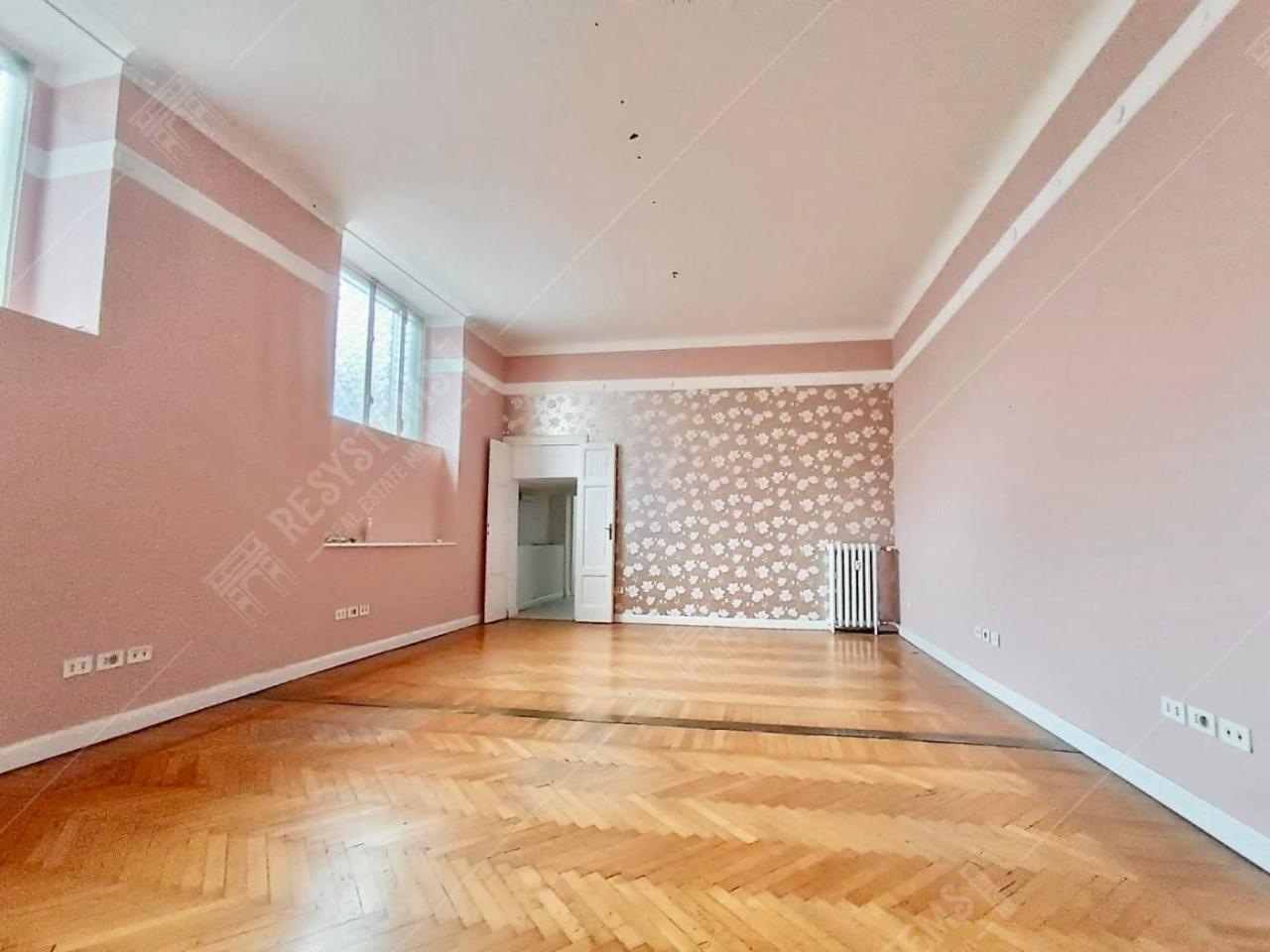 appartamento in vendita a Milano in zona Bullona