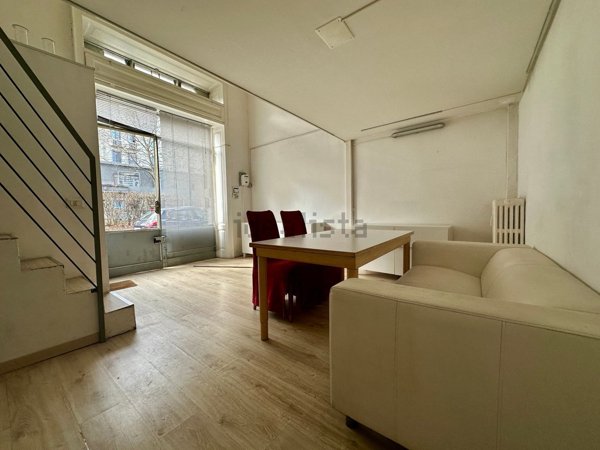 locale commerciale in vendita a Milano