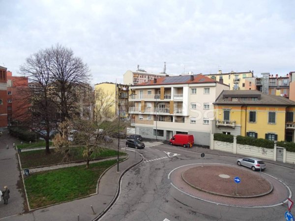 appartamento in vendita a Milano in zona Dergano
