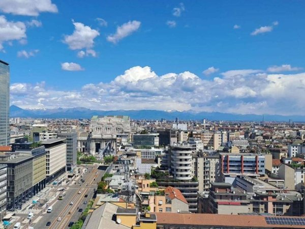 appartamento in vendita a Milano in zona Centro Direzionale
