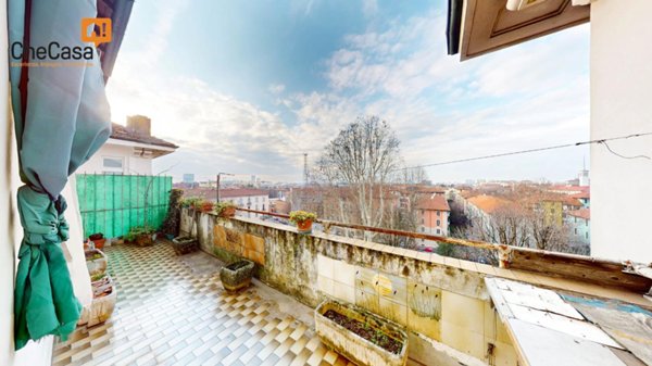 appartamento in vendita a Milano in zona Ghisolfa