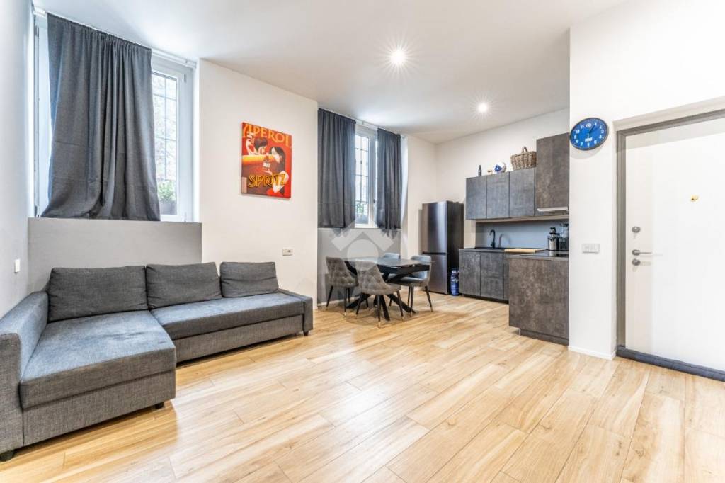 appartamento in vendita a Milano in zona Dergano
