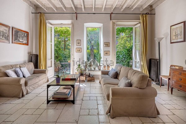 casa indipendente in vendita a Milano