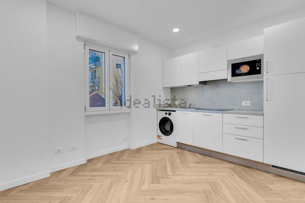 appartamento in vendita a Milano in zona Famagosta