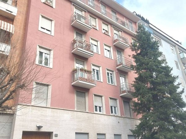 appartamento in vendita a Milano in zona XXII Marzo