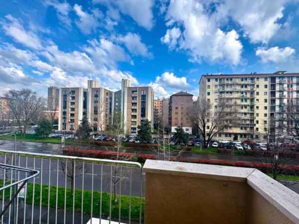 appartamento in vendita a Milano in zona Rottole