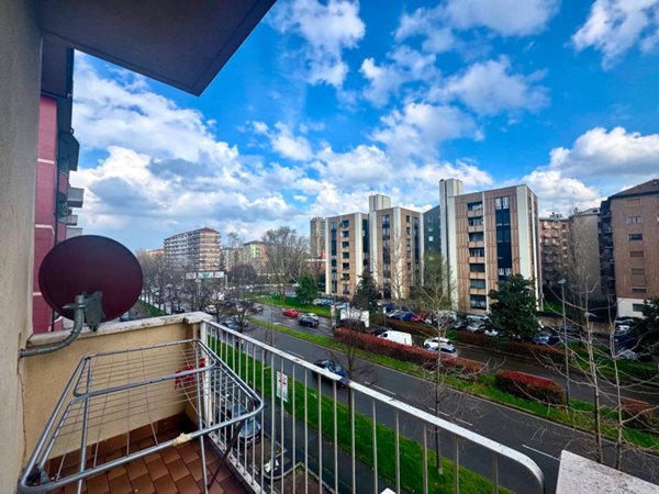 appartamento in vendita a Milano in zona Rottole
