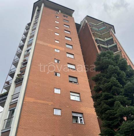 appartamento in vendita a Milano in zona Gallaratese