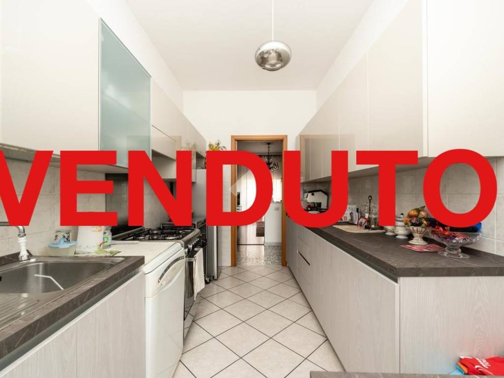 appartamento in vendita a Milano in zona Città Studi