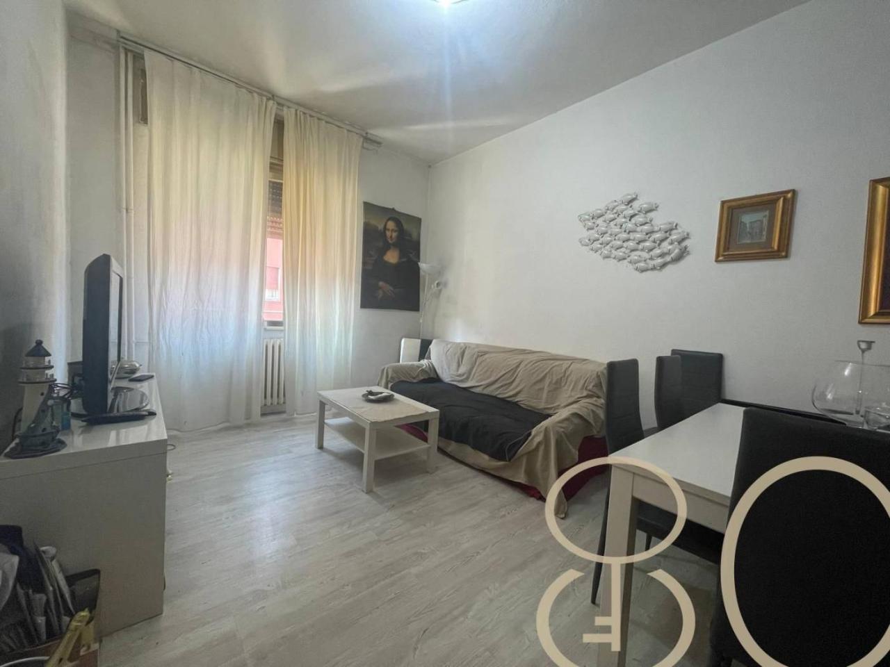 appartamento in vendita a Milano in zona Lorenteggio