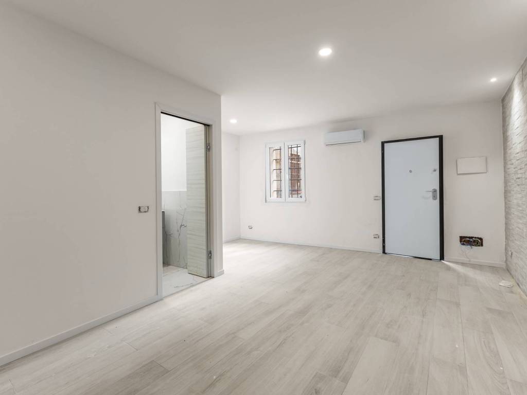 appartamento in vendita a Milano in zona Quarto Cagnino