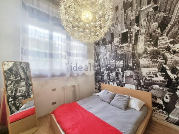 appartamento in vendita a Milano in zona Dergano