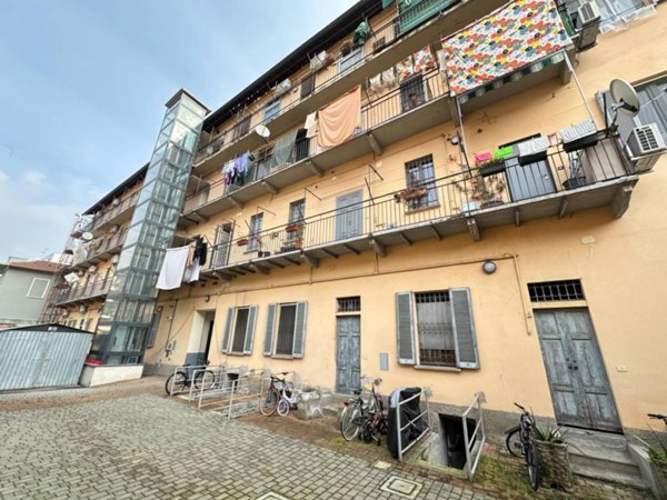 appartamento in vendita a Milano in zona Vigentino