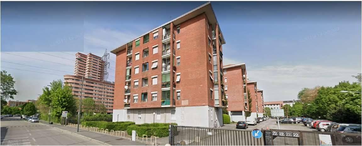 appartamento in vendita a Milano in zona Adriano