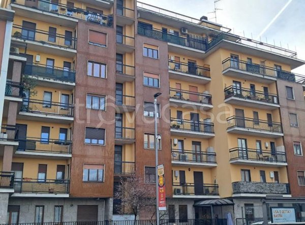 appartamento in vendita a Milano in zona Dergano