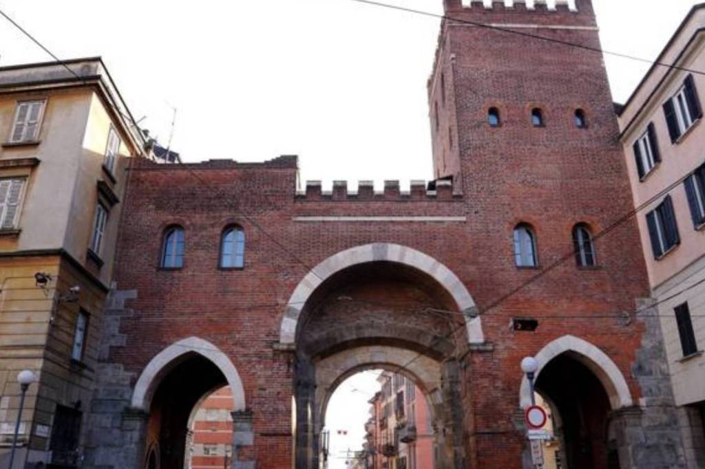 appartamento in vendita a Milano in zona Porta Ticinese