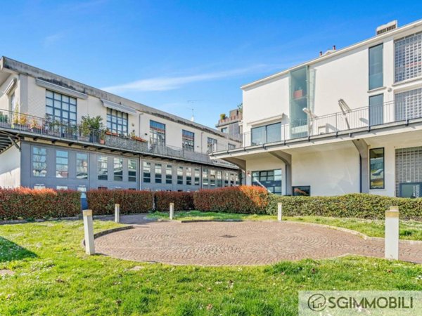 intera palazzina in vendita a Milano in zona Bovisa