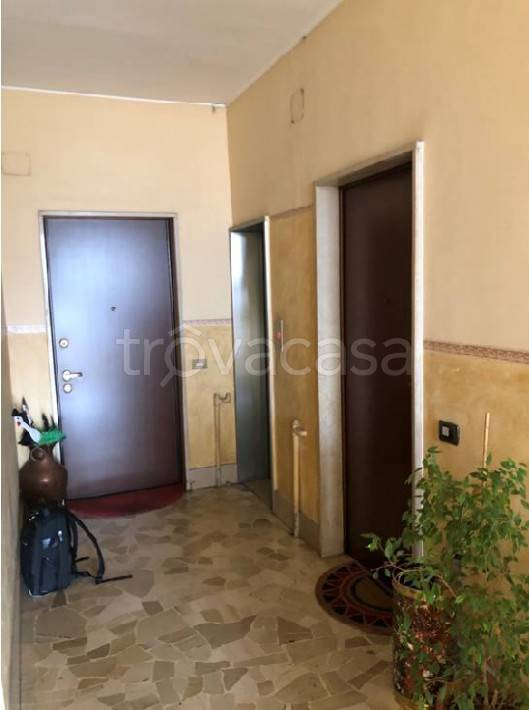 appartamento in vendita a Milano in zona Baggio