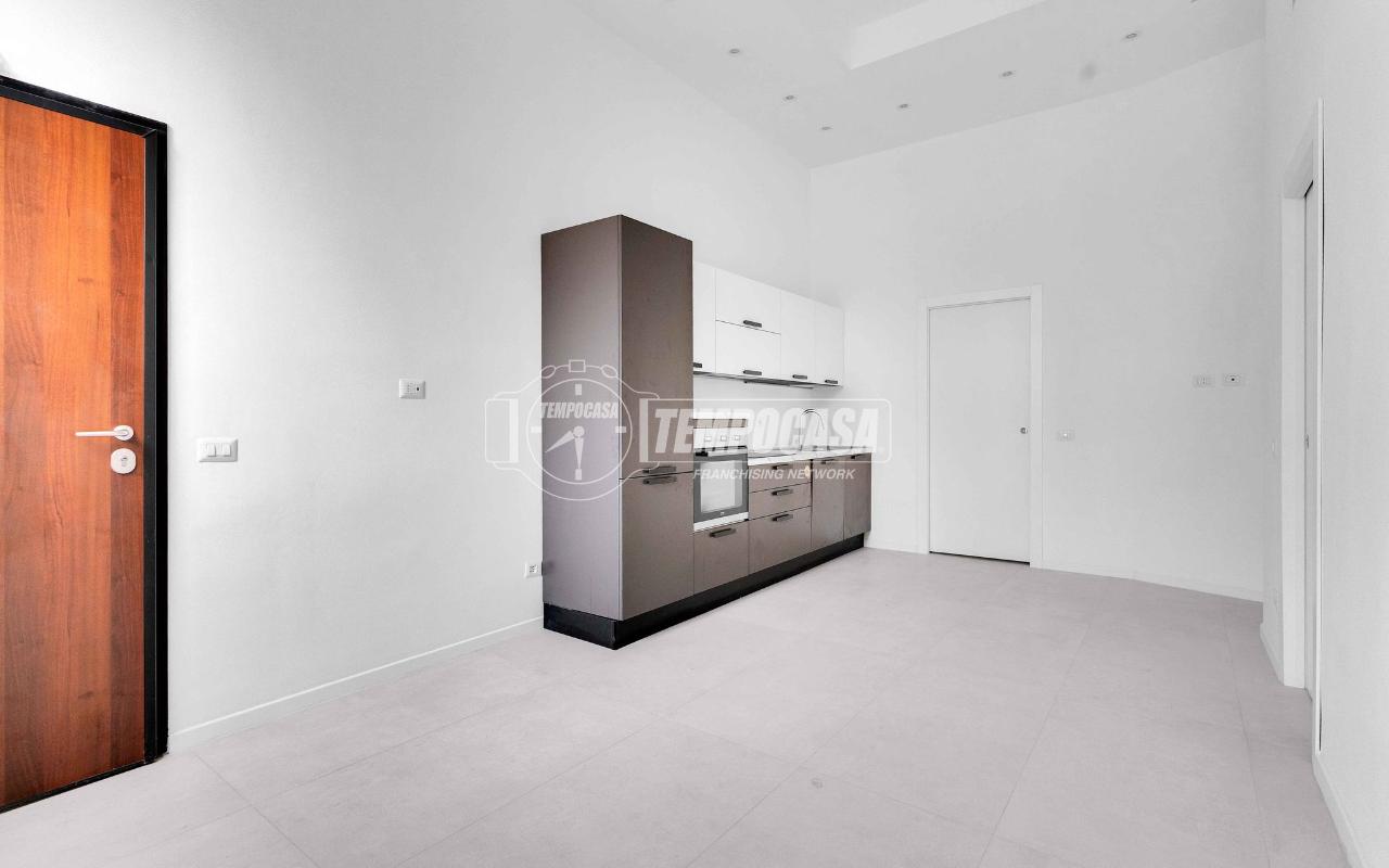appartamento in vendita a Milano in zona Morivione