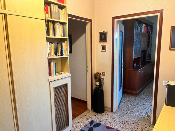 appartamento in vendita a Milano in zona Barona