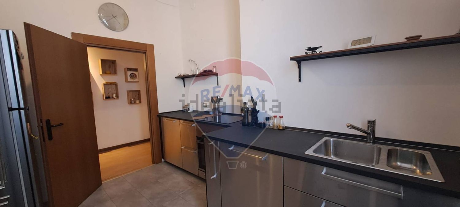 appartamento in vendita a Milano in zona Corvetto