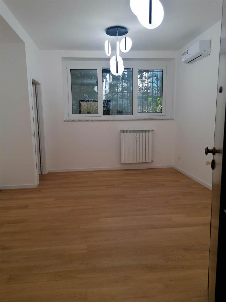 appartamento in vendita a Milano in zona Casoretto