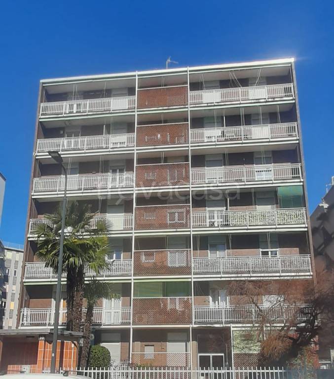 appartamento in vendita a Milano in zona Dergano