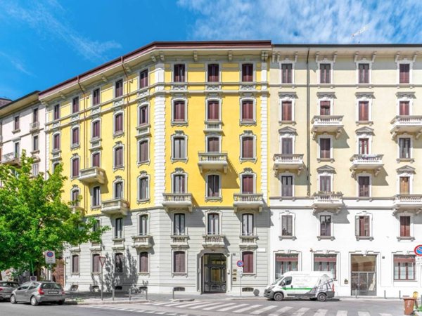 appartamento in vendita a Milano in zona Guastalla