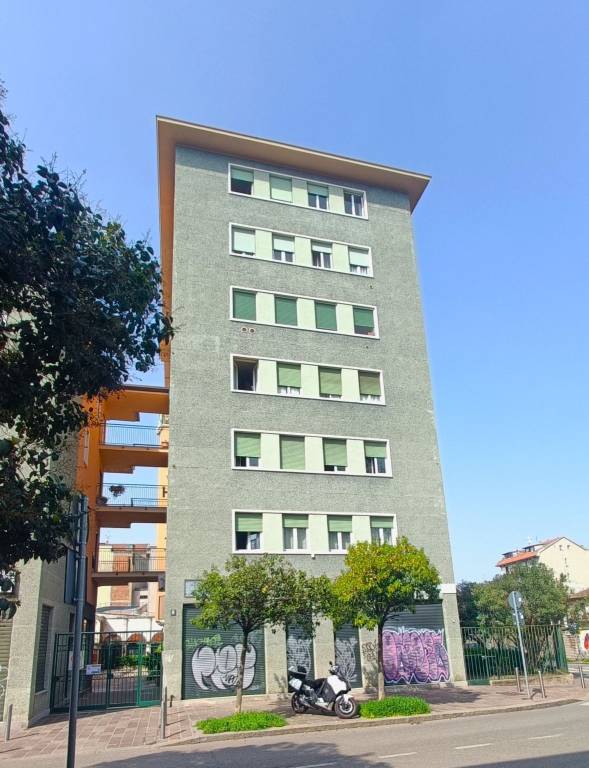 appartamento in vendita a Milano in zona Bovisa